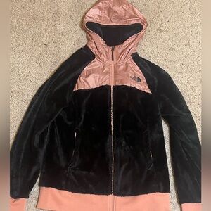 NWOT woman’s the north face plush zip hoodie.